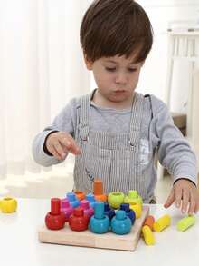 蒙特梭利早教兒童顏色和分類板,由一個操作板、16個木製圓盤和16個圓柱組成,幫助嬰兒識別顏色,完成配對,了解數量和數字之間的關係 - 彩色 - 查看 5