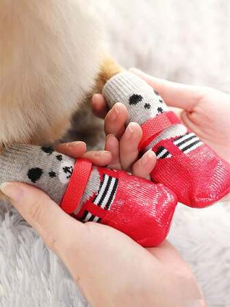 4pcs/set Dog Socks Shoes Boots Outdoor Anti-Slip Waterproof Puppy Pet Paw Protector Traction Control for Hardwood with Adjustable Straps