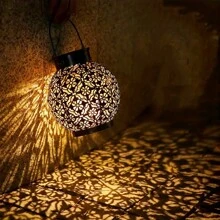 1入太陽能掛燈適用於聖誕戶外花園庭院裝飾,鐵質中空設計,復古手柄,防水,在園林圍欄芝士裝飾等方面都有應用 - 黑色 - 查看 1