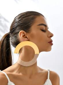 1pair Fashionable, Classic & Creative Exaggerated Big Golden Earrings - Multicolor - View 3