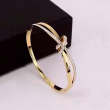 1pc Fashionable & Delicate Crystal Point Stainless Steel Crossed Bowknot Open Cuff Bracelet For Women's Daily Wear