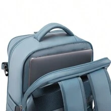17吋大容量多層間usb充電口干濕分離主間隔採用開放式設計&独立鞋隔&電腦隔,背包還搭載胸扣&透氣背墊&拉鍊系統&帶有手柄背帶可固定手推杆箱,聚酯纖維背包適合休閒和日常旅行 - 藍色 - 查看 6
