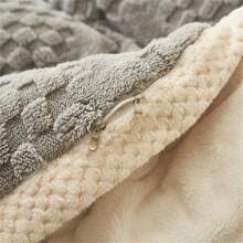 1入組灰色雙面絨毛床上四件套(a部分為花朵絨毛,b部分為北極絨毛),柔軟細膩,瞬間保暖,透氣吸汗,簡約優雅,可機洗 - 灰色 - 查看 7