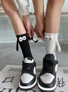 2 雙裝女黑白磁力眼情人手持襪