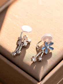 1 Pair Fashionable New Mori Style Daisy Flower Shape Grey-Blue Sweet Mosquito Coil-Shaped No Piercing Clip-On Earrings With High-End Feel, Birthday Gift For Women Valentines