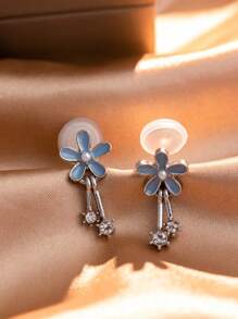 1 Pair Fashionable New Mori Style Daisy Flower Shape Grey-Blue Sweet Mosquito Coil-Shaped No Piercing Clip-On Earrings With High-End Feel, Birthday Gift For Women Valentines