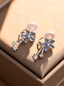 1 Pair Fashionable New Mori Style Daisy Flower Shape Grey-Blue Sweet Mosquito Coil-Shaped No Piercing Clip-On Earrings With High-End Feel, Birthday Gift For Women Valentines