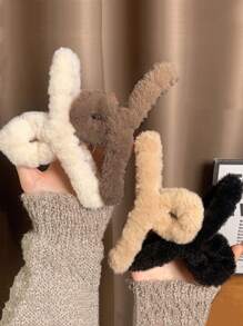 4 件女士毛绒大号 U 型发夹，时尚百搭发夹，适合日常和外出，外观高端，适用于大量服装可爱发夹 - 彩色 - 查看 1