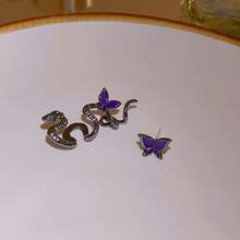 2 件裝深色酷炫蛇形耳骨夾帶蝴蝶不對稱耳釘,時尚女士獨特百搭耳飾