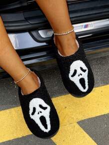Women's Black Skull Decor Flat Indoor Slippers With Closed Toe, Winter Home Slippers