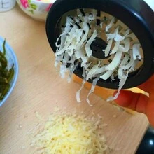 1 Miếng Cheese - Dụng cụ bào phô mai đen trắng - Xem 8