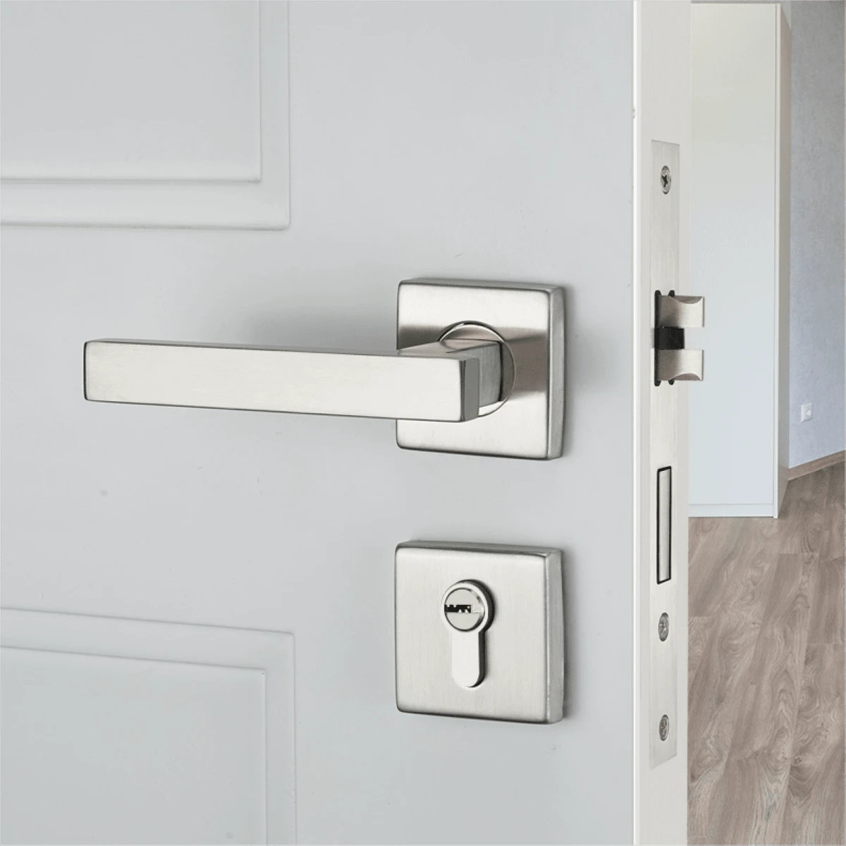 Modern Simple Door Handle, Lock And Accessories For Wooden And Interior Doors - Silver - View 1