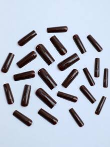 使用24入組長方形焦糖拿鐵棕色自黏美甲貼片，秋冬新款白色假指甲，並附送1片果凍貼片和1片指甲檔，讓你變換指尖風格 - 彩色 - 查看 4