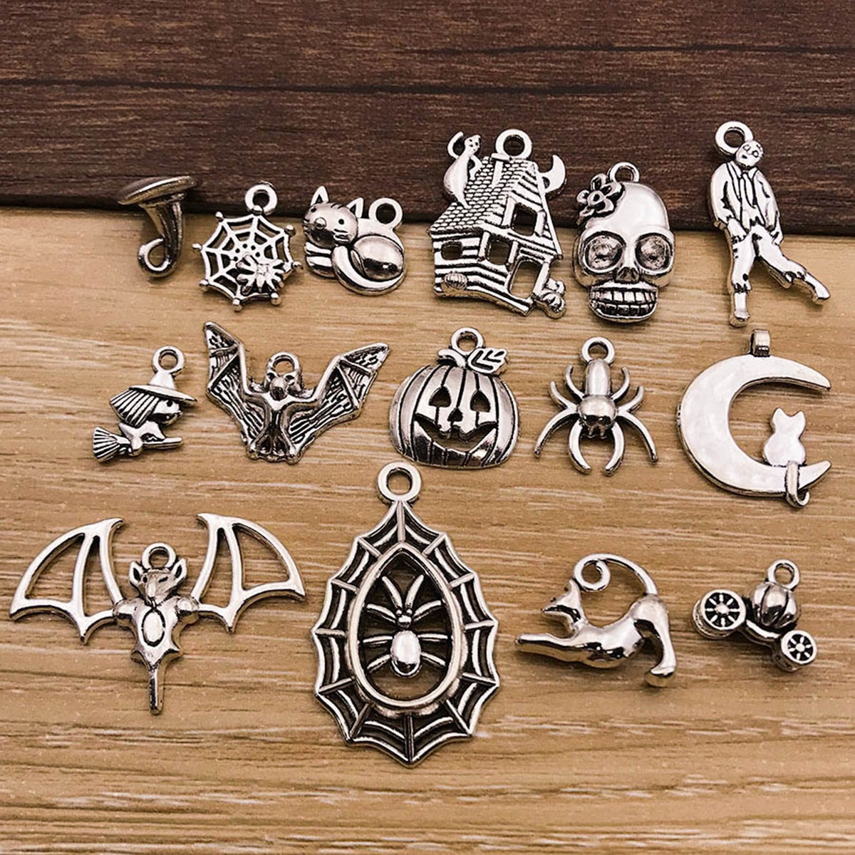 Acquista Orecchini Di Halloween Semplici Orecchini Retrò Con Teschio E - Foto 7