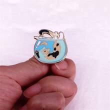 Enamel Pin Badge Of Cute Cat Catching Fish In The Fish Tank For Decorations, Festival Gift - Multicolor - View 4