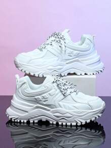 Comfortable, Simple And Fashionable Outdoors Walking Shoes With City Commute Fitness & Travel Old Chunky Sneakers Style, Round Toe, Low Top, Color-Blocking, Versatile And Suitable For Festivals & Gift Giving, Men's Sports Shoes - White - View 1