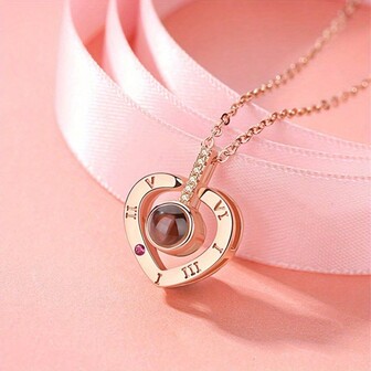 1 pieza Collar de proyección Te amo en 100 idiomas Colgante de joyería para esposa y novias Accesorios románticos y lindos para San Valentín, mamá, madre, Día de la Madre, regalo