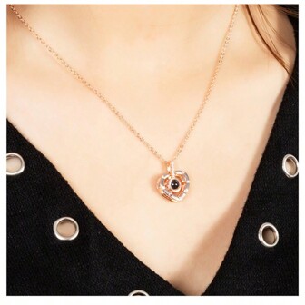 1 Piece Projection Necklace I Love You In 100 Languages Pendant Jewelry For Wife And Girlfriends Romantic And Cute Accessories Valentines,Mom,Mother,Mother's Day,Gift