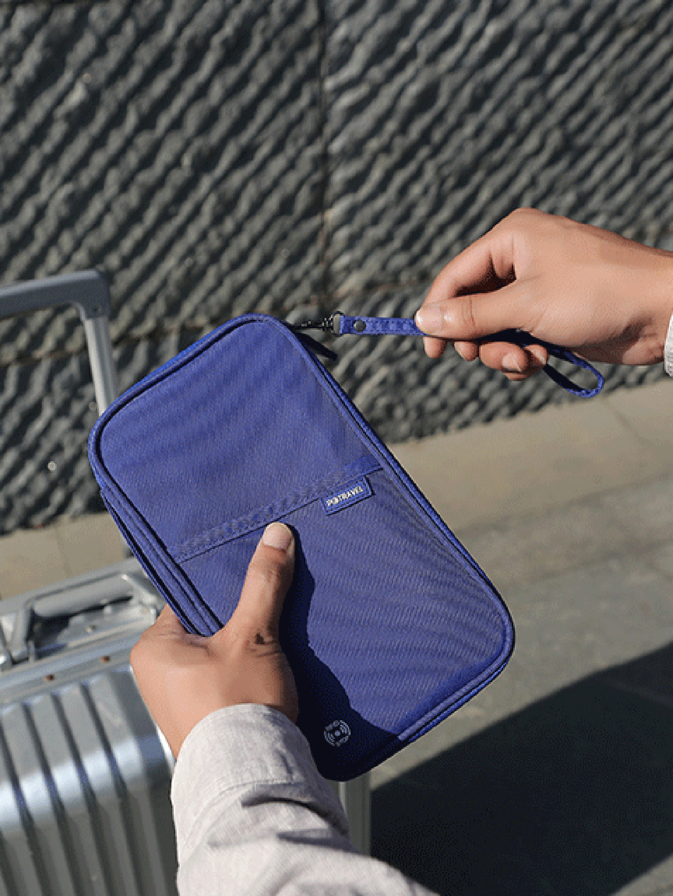 1 PCS Travel Bag Creative Deisgn Passport Credit ID Card Holder Cash