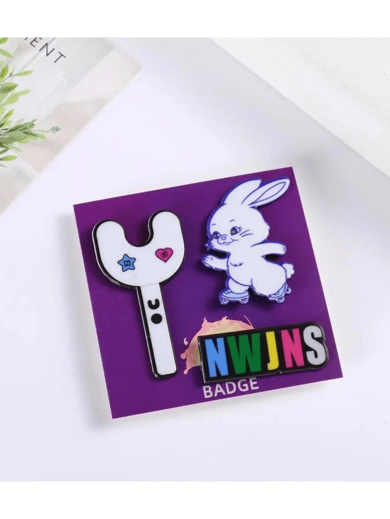 Pin / Broche de Kpop / FANMADE Estilo Bunnies - Morado - Ver 1
