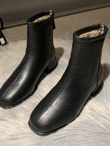 2023 Autumn & Winter New Arrival Women's Fashionable British Style Slim Square Toe Short Booties With Thick Heel, Plush Lined - Black - View 2