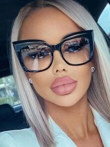 最新款猫眼大框女士太阳镜，个性时尚，复古又吸睛，适合海滩度假，是女士沙滩必备单品。这款太阳镜百搭实用，可搭配毛衣、牛仔裤、运动裤、连帽衫、外套、连衣裙和长袖衬衫，打造优雅造型，是家庭出游、旅行度假、夏季海滩度假、户外活动的理想之选。 - 黑色 - 查看 1