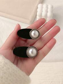 2pcs Baroque Pearl & Velvet Hair Clip - Multicolor - View 4