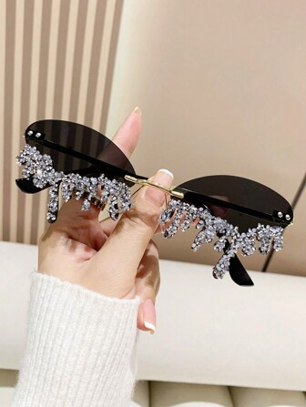 1 pieza de moda con marco de metal sin rizos, hechas a mano, con corte de rhinestone, accesorios de playa, gafas de Halloween, artículos básicos de gafas, ropa de otoño e invierno, regalos casuales de negocios para vacaciones de verano en la playa y al aire libre, estilo de preparación de viaje para volver a la escuela