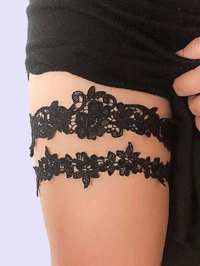 （您可以使用胶水将产品固定在丝袜上）一双新娘蕾丝丝袜，配有欧美婚礼配饰、性感吊袜带和腿环，适合日常和婚礼大腿装饰，适合腿围35-55厘米，夏季、海滩穿着。