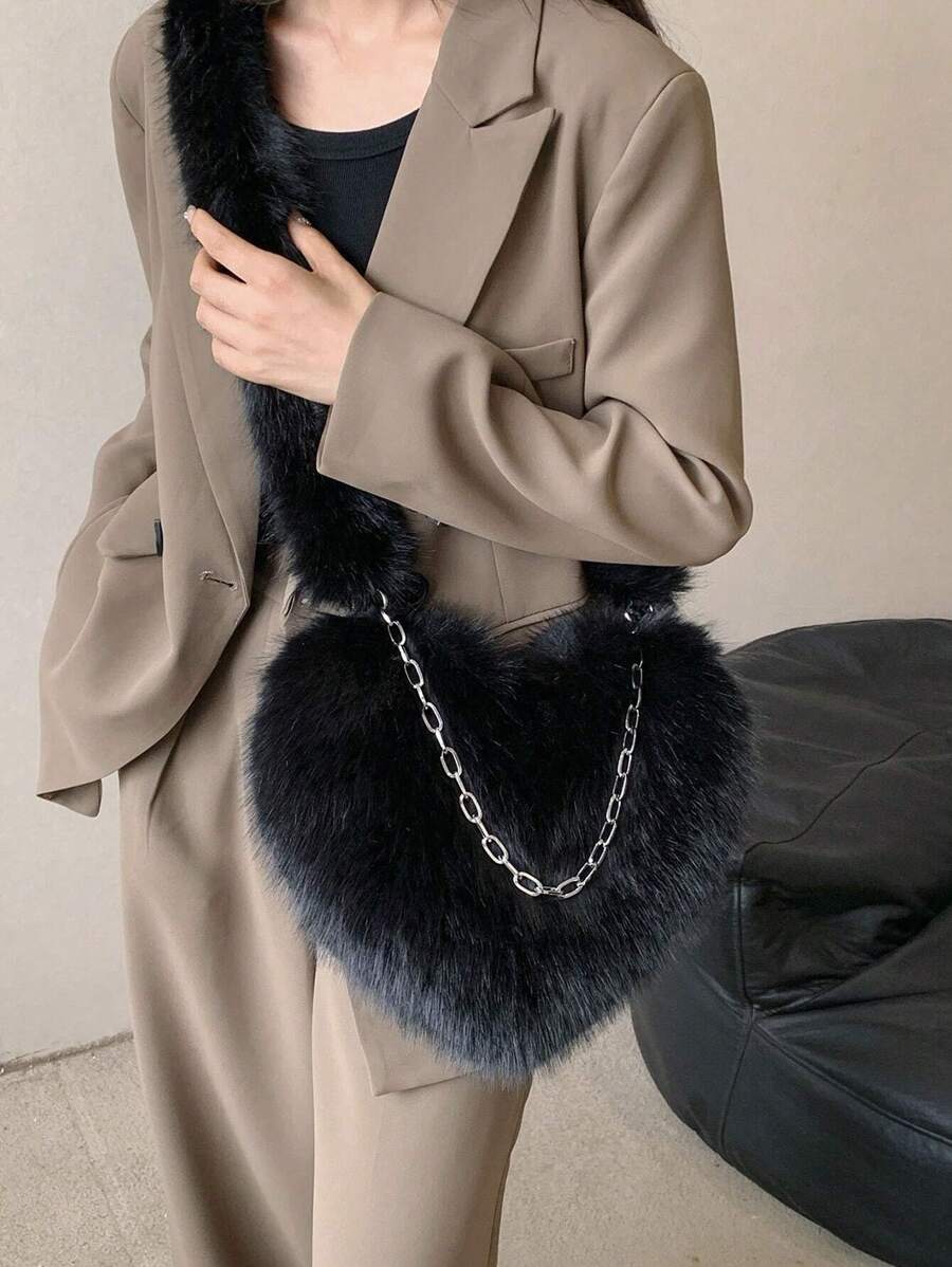 1pc Solid Color Heart Shaped Large Capacity Fluffy Handbag With Chain Strap For Women, Autumn/winter - Black - View 1