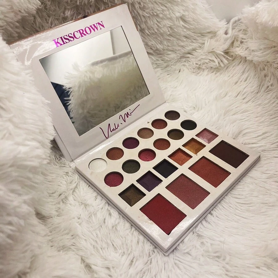 5 Paletas De Sombras Maquillaje Kisscrown 22 Colores Con Espejo - Blanco - Ver 1