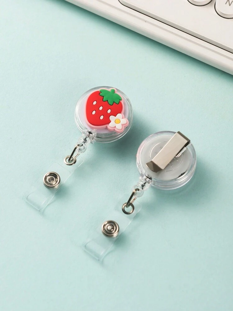 2 Pcs Strawberries Design ID Card Buckle Pull Fastener Clip For Doctors And Nurses For Student Teacher Lightweight Portable Card ID Card White-Collar Workers For Female For Holiday For Anniversary For Birthday Gift Gift Accessories Gift Gifts For Teachers Badge Holder Card Holder Card Holder Wallet Business Card Holder Credit Card Holder Card Holder Women For Women