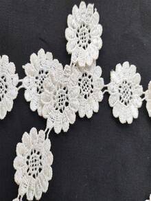 20入組刺繡水溶小花和蕾絲邊,diy服裝、床上用品、窗簾、鞋子、圍巾、婚紗、面紗、手工藝品、帽飾、珠寶、服裝飾邊配件 - 白色 - 查看 4