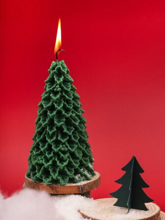1 件绿色圣诞树形香薰蜡烛（盒装），是送给朋友和家人的理想礼物，也是浪漫圣诞装饰或纪念品