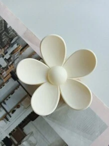 3-Piece Multi-Color Flower Clip, Back-To-School Resin Material Five-Petal Flower-Shaped Hair Claw, Daily Hair Accessories, Travel And Vacation Hair Accessories, Hair Claw Hair Pin, The Four Seasons,Valentine's Day Couples As A Gift Hair Accessories Hair Clips Hair Jaw Clip Hair Clamps Hair Clutch Hair Catcher Clip