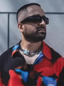 新款复古方形时尚眼镜，适合日常、度假和摄影