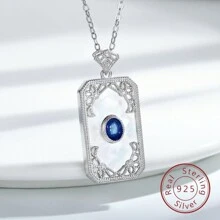 YBO 925純銀方形吊墜,深藍薩芙蕾寶石配上母體貝珠項鍊,適用於日常、派對、婚禮穿戴