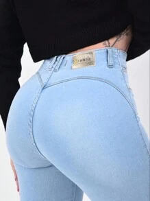Calça Jeans Feminina Skinny Detalhe Sem Bolso Levanta Bumbum