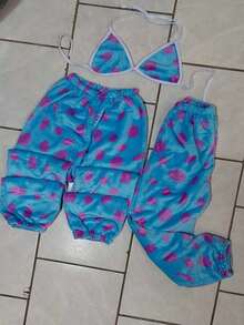 Duo Of Couples, One-Size-Fits-All Flannel Fabric