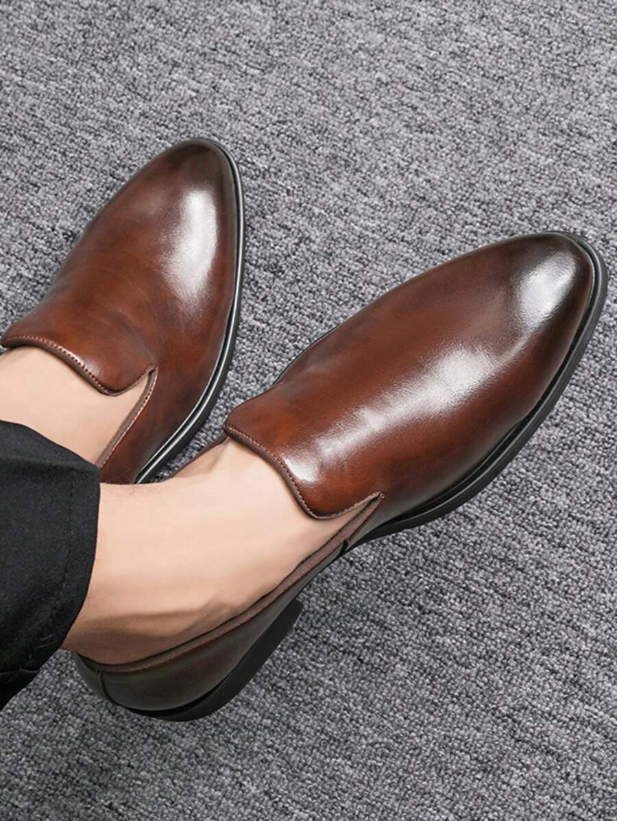 全新棕色韓式懶人鞋,男款經典pu材質,設計師配件休閒鞋,附流蘇細節,低幫設計 - 棕色 - 查看 1