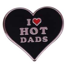 I Love Hot Dads English Alphabet Funny Brooch, Red And Black Heart-shaped Lapel Pin Badge, Father's Day Gift, Denim Coat Clothing Decoration