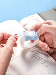 1 件隨機挑選隱形膠帶帶切割器 - 透明、可手撕、無痕、適合影印、切割、書寫 - 彩色 - 查看 3