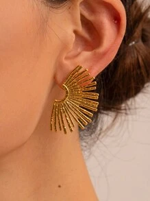 Uworld 1對誇張的太陽紋理空心18k金鍍不鏽鋼垂墜耳環,適合女性派對、舞會穿戴