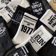 5pairs Men's Mid-calf Black Socks, Suitable For Autumn And Winter, Sailors Socks, Deodorant, Versatile, American Sports Letter Design, High Tube Socks For Boys, Ins Style, All-season Wear