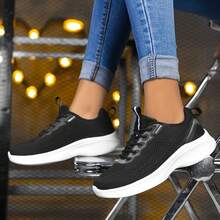 女士經典舒適輕質針織跑步鞋,適用於戶外活動