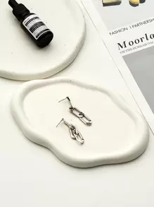 1pc Nordic Style Ceramic Cloud Shaped Storage Tray, Cute Cartoon Photography Prop Jewelry Display Plate, Gift For Valentine's Day Back To School - White - View 2