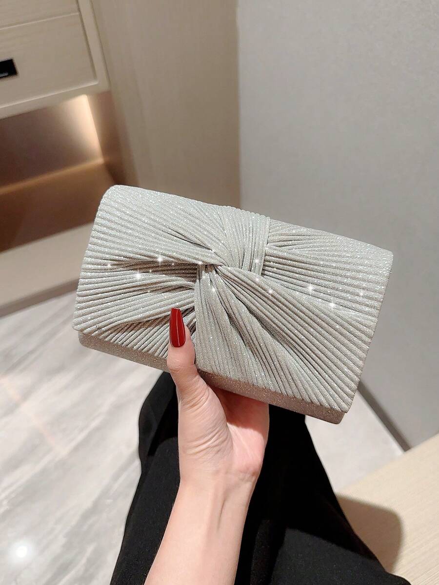 Túi cầm tay Moonlit EveBag Metallic Luster Foldover Clutch có chi tiết xếp ly Valentine - Bạc - Xem 1