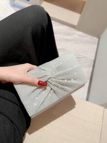 Túi cầm tay Moonlit EveBag Metallic Luster Foldover Clutch có chi tiết xếp ly Valentine - Bạc - Xem 5