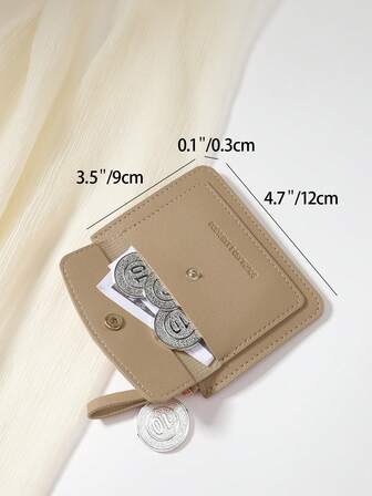 SOUTHLAND&KANGAROO 卡其色翻盖封面字母压纹拉链小钱包零钱包小号双折超薄钱包轻薄多层便携式身份证卡包时尚现代周年纪念情人节生日礼物女孩女士女包学校用品学校宿舍和返校礼品袋礼物情人节卡片夹卡夹钱包名片夹信用卡夹卡片夹女士女士钱包迷你钱包钱包钱包卡片钱包