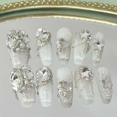 Set de 10 uñas postizas en forma de ataúd larga, hechas a mano con acabado de esmalte de gel, alto brillo y llenas de múltiples rhinestones grandes, perfectas para novias, ballet, fiestas. Incluye gel de gelatina, lima de uñas, diseño adhesivo, suministros de uñas reutilizables